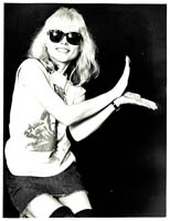 thumbnail link to original c.1977 Chalkie Davies photograph of Debbie Harry
